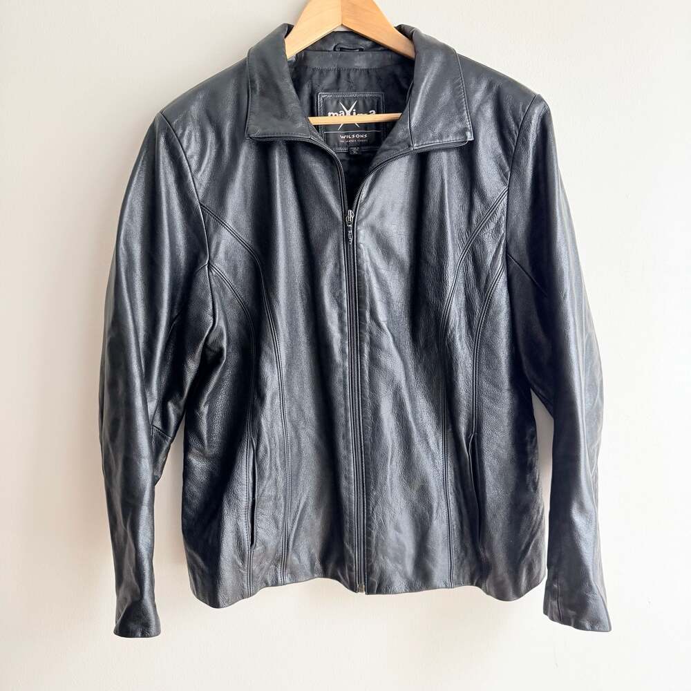 Wilsons Leather Maxima jacket- Crafted from high-quality 100% genuine black leat